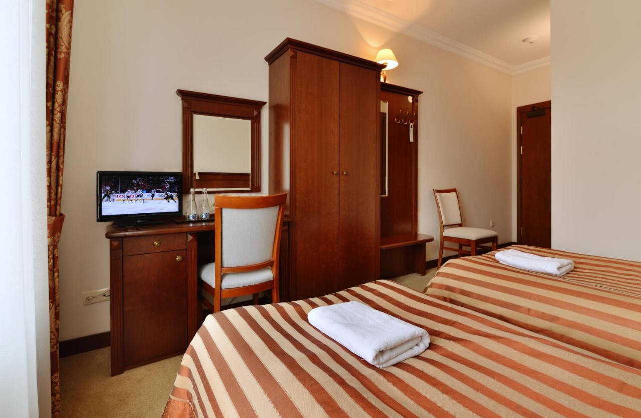 Hotel Ulubiony 코스트신 외부 사진